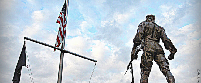 soldier_statue